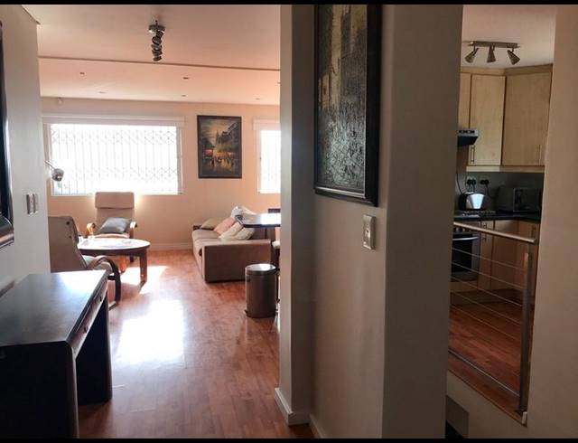 2 BEDROOM PROPERTY TO RENT IN VREDEHOEK